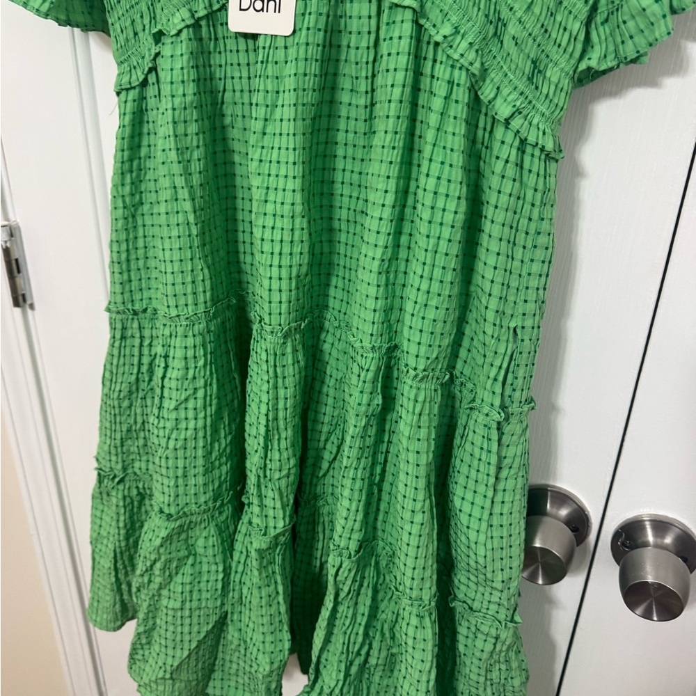 Davi & Dani Vibrant Green Textured Dress NWT - Picture 4 of 11